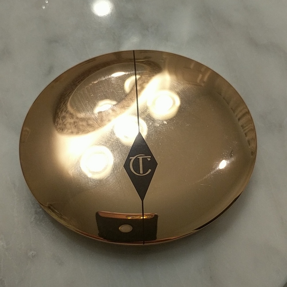 Charlotte Tilbury Airbrush Flawless Finish Powder